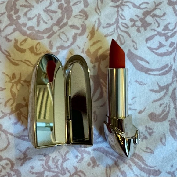 Guerlain lipstick and case - Picture 6 of 7